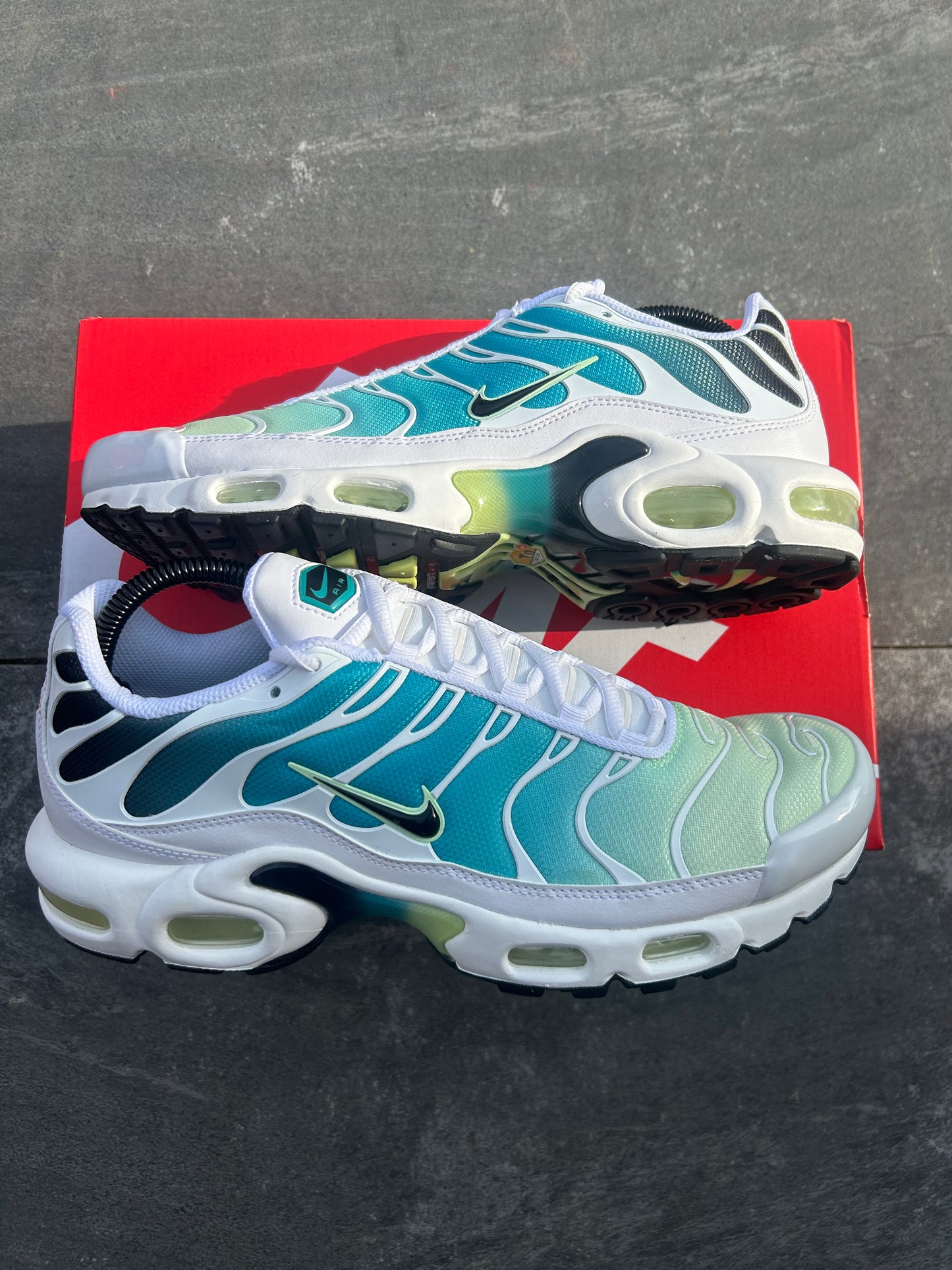 Nike Air Max TN Barely Volt
