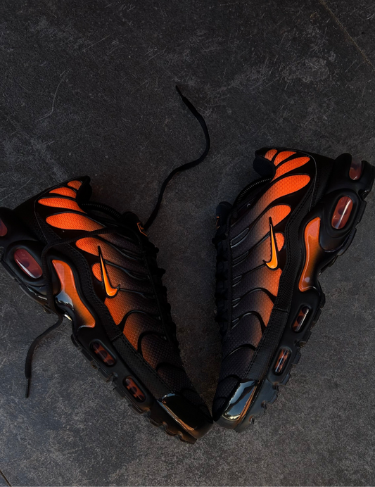 Nike Air Max TN Black/Total Orange