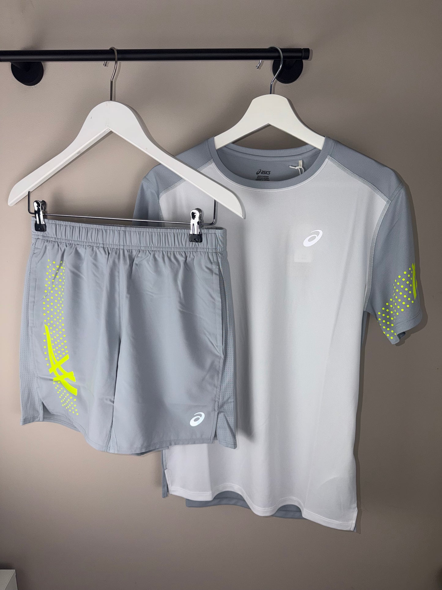 Asics Icon Grey/Volt Shorts & T-Shirt Set