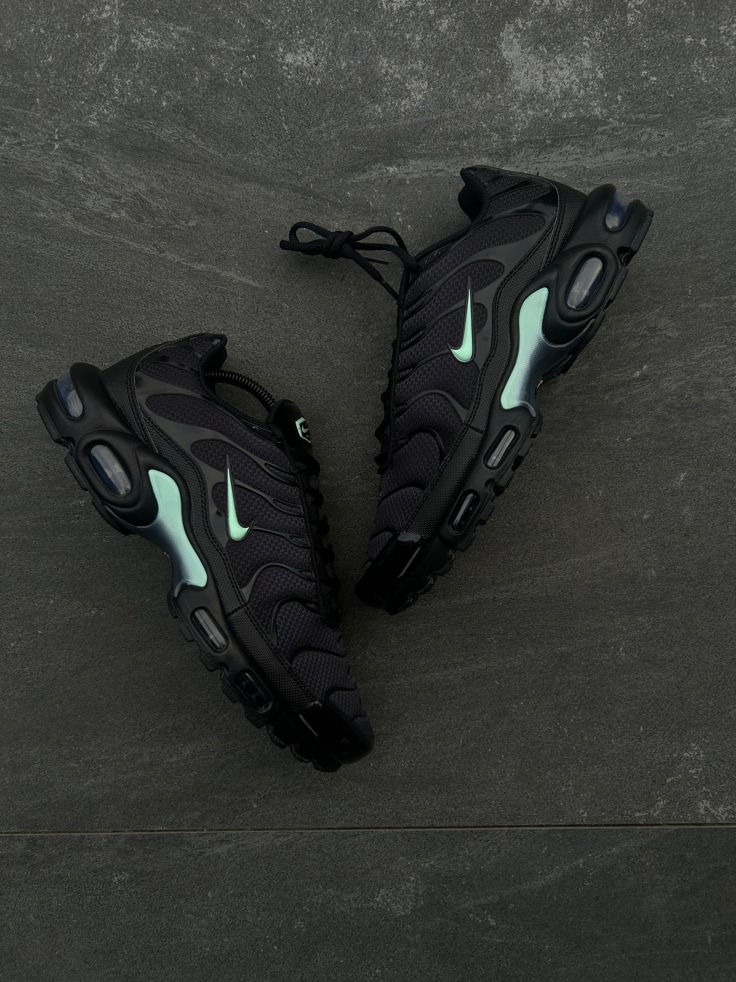 Nike Air Max TN Dark Smoke Tiffany