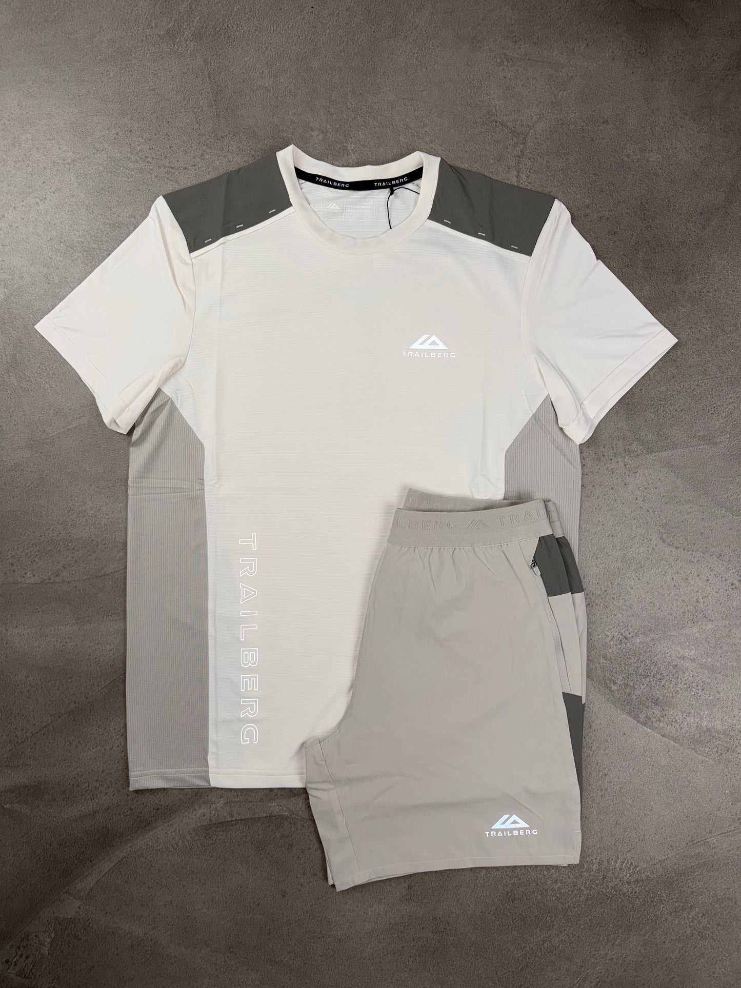 Trailberg Pebblestone Drift Shorts & T-Shirt Set